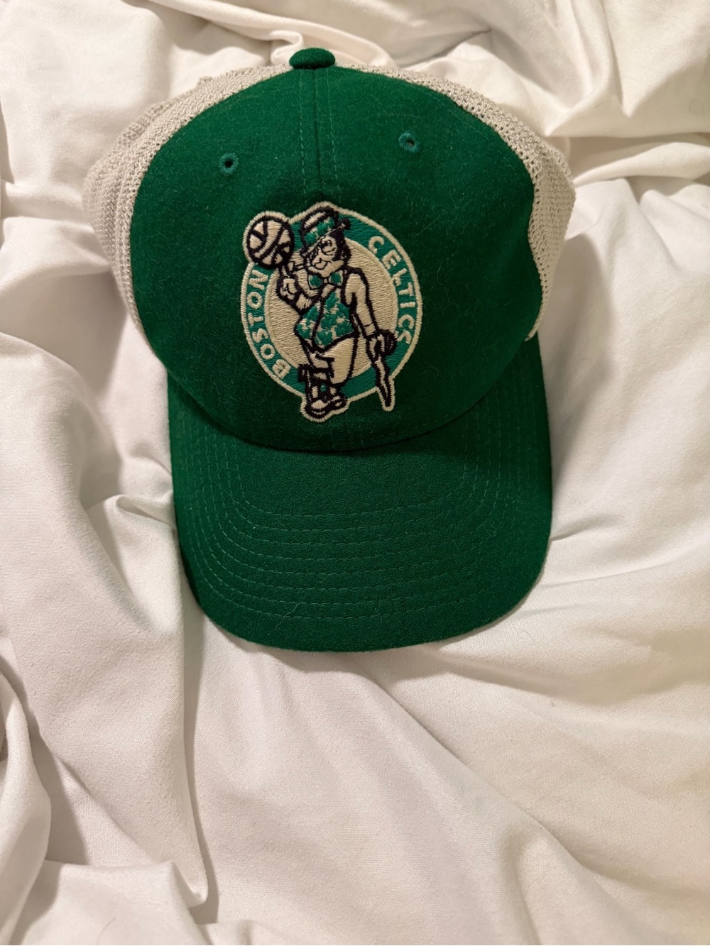 Mitchell & Ness White and Green Mesh Snapback Cap